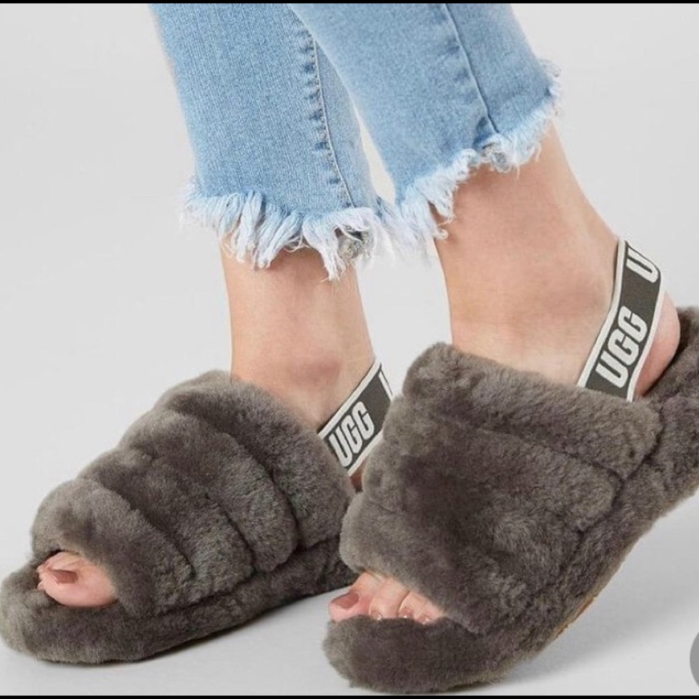 SOLD Ugg fluff yeah! slippers